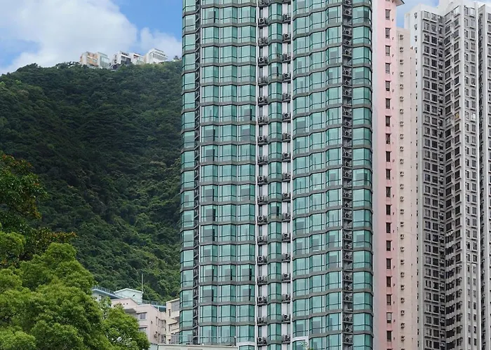 Bishop Lei International HouseAirport Hotel